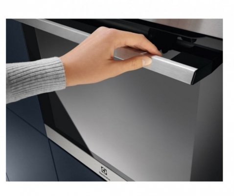 Electrolux Piekarnik SurroundCook 600 pyroliza EOF4P56X