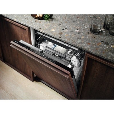 Electrolux Zmywarka do zabudowy EEC767310L  3 kosz, ComfortLift