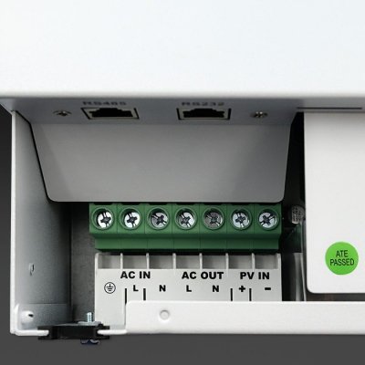 Qoltec Hybrydowy Inwerter solarny Off-Grid 3500W | 100A | 24V | MPPT |  BMS | opcja Wi-Fi | Sinus | Power Factor 1.0