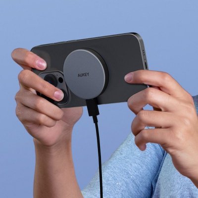 AUKEY LC-MC10 Qi2 MagSafe 15W 3A USB-C ładowarka bezprzewodowa