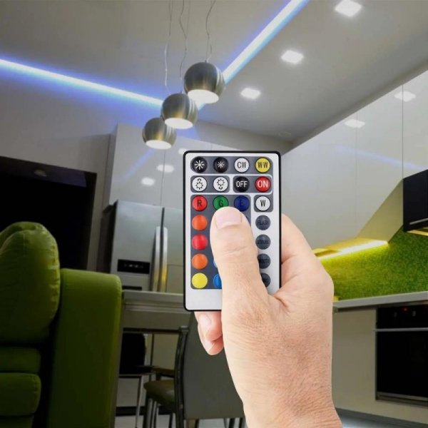 Sterownik taśm V-TAC LED RGBW CCT 12V/24V podczerwień 28 przycisków VT-2428