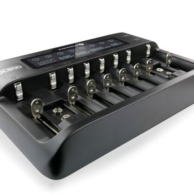 everActive Ładowarka akumulatorowa UC-800 do akumulatorków Li-ion oraz NI- MH
