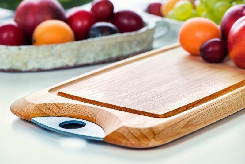 Deska fazowana z uchwytem mała / bukowa BREKA