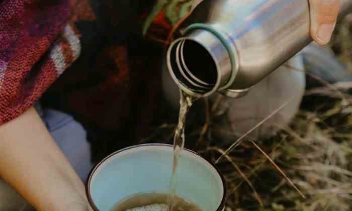 BB - Butelka termiczna 750 ml, turkusowa