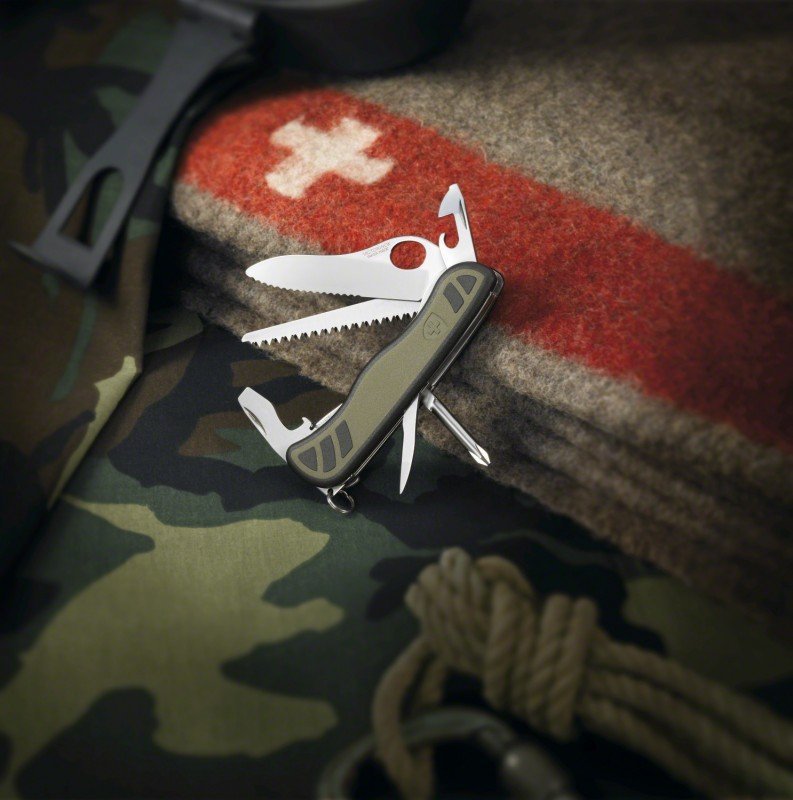 Nóż Szwajcarskiej Armii Victorinox 0.8461.MWCH Wysyłka Kurierem 0 zł + pudełko