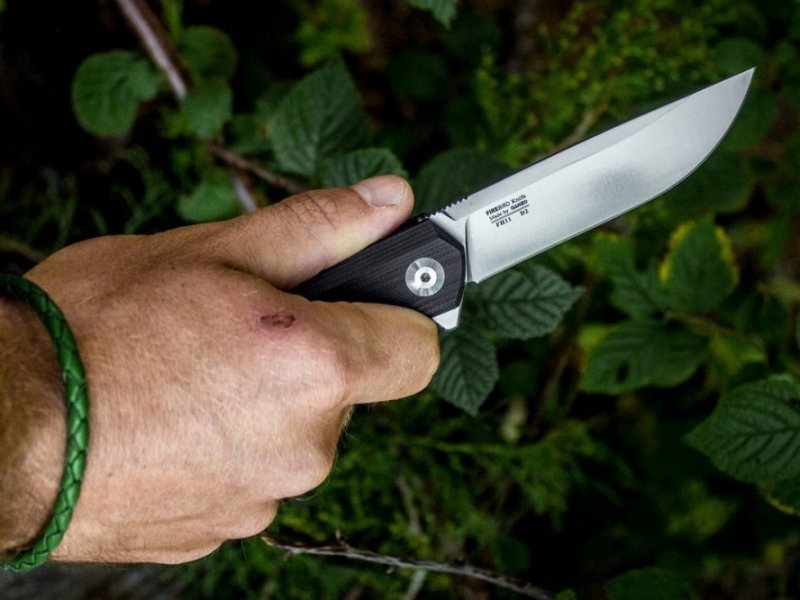 Nóż składany Ganzo Firebird FH11-BK