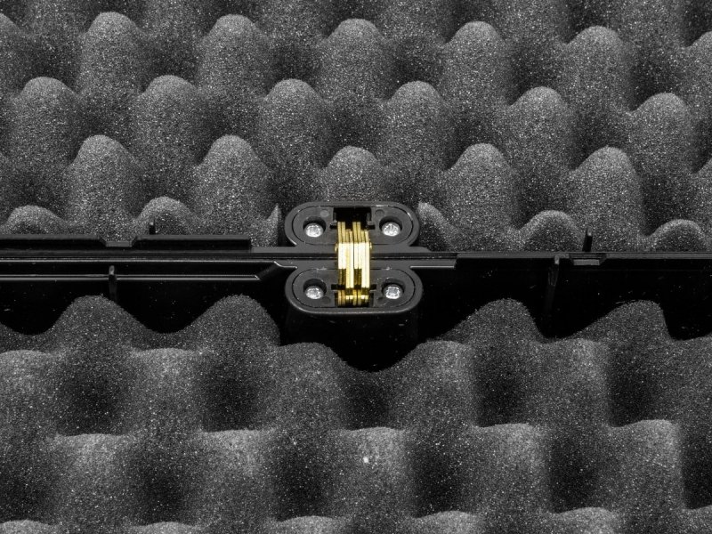 Kufer na bron Megaline czarny 110x25x11 cm szyfr