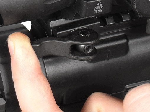 Kolimator Leapers UTG DS3039 3.9'' R/G 30 mm (weaver)