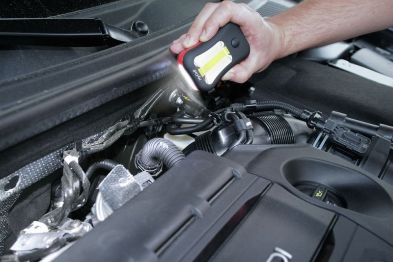 Lampa warsztatowa HyCell 2w1, 180 lm, 3xAAA