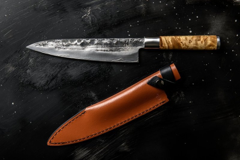 Nóż Szefa Forged Z Skórzaną Pochewką Vg10 20,5 Cm