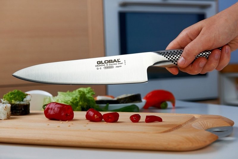 Nóż szefa kuchni 20 cm Global G-2 PLUS ostrzałka Taidea T0825D