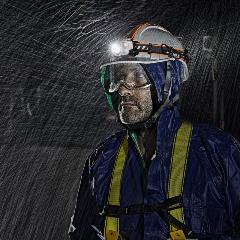 Latarka Diodowa Fenix Hp16r Czołówka