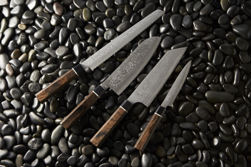 Nóż kuchenny Suncraft SENZO BLACK Santoku 167 mm