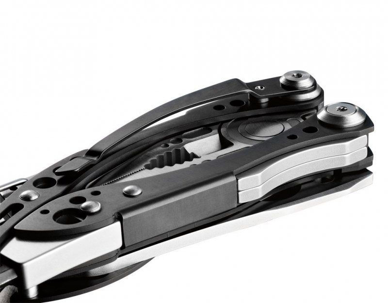 Leatherman Skeletool CX 830923 - Lekki multitool, stal 154CM, otwieracz do kapsli, do survivalu i codziennego użytku - 66 mm ostrze - Leatherman