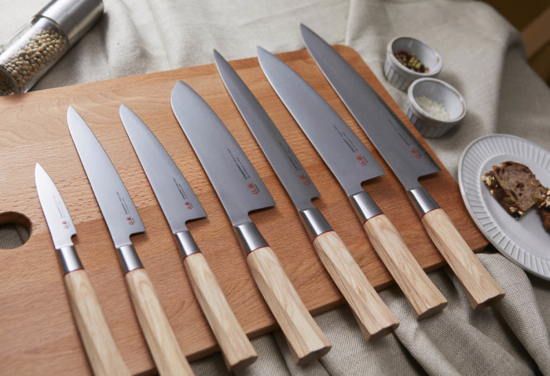 Nóż kuchenny Suncraft SENZO TWISTED OCTAGON Santoku small 143 mm