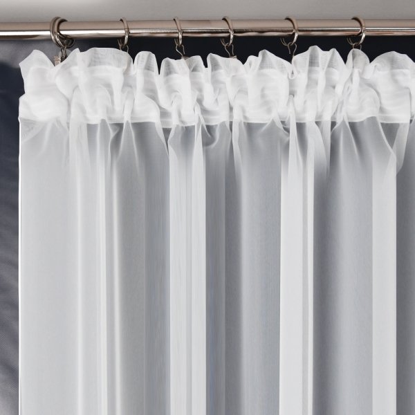 firany z zazdrostkami