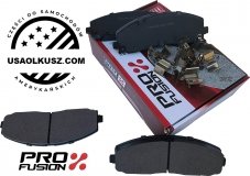 Klocki hamulcowe przednie z zestawem montażowym Lancia Voyager 2012-