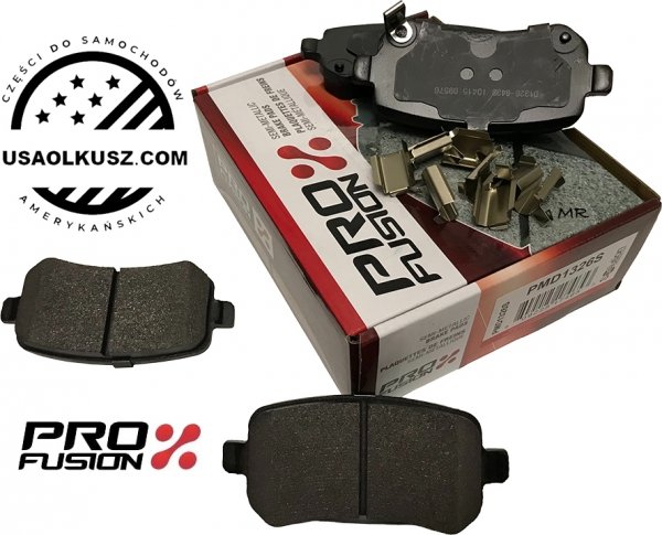 Tylne klocki hamulcowe z zestawem montażowym Dodge Caravan 2008- 