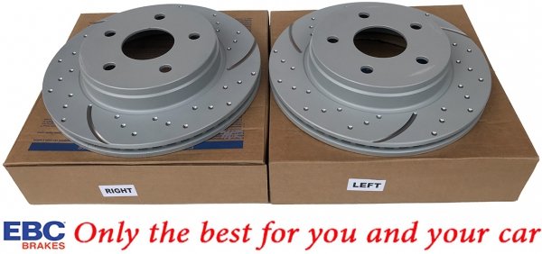 Przednie klocki Ultimax2 + nawiercone nacinane tarcze hamulcowe EBC seria GD Dodge RAM 1500 2006-