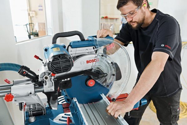 PILARKA UKOSOWA, UKOŚNICA GCM 12 SDE 1800W 305MM (1 SZT)