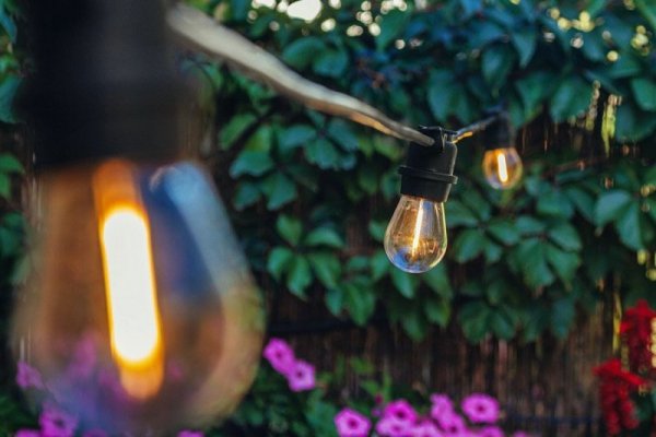 GIRLANDA 20M + 22 ŻARÓWKI FILAMENT (1 SZT)