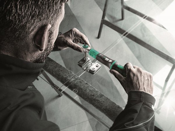 KLUCZ DYNAMOMETR. SAFE-TORQUE A 2 SET 1,1/4&#039;&#039;,2-12 NM,23CZ. (1 KPL)