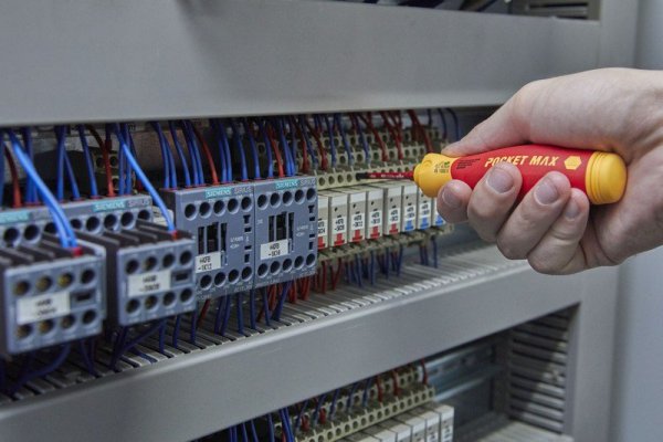 WKRĘTAK Z MAGAZYNKIEM BITÓW POCKETMAX ELECTRIC, 4 BITY (1 KPL)