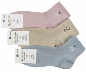 Miękkie, oddychające skarpetki bawełniane do każdej stylizacji w rozm 35-38. 