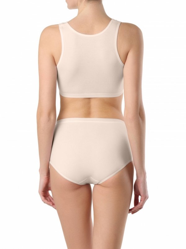 Klasyczny biustonosz Conte LBE 2018 to bielizna codzienna, która spełni oczekiwania najbardziej wymagających kobiet. Wykonany z bawełny z elastanem, zapewnia idealne dopasowanie i komfort. Brak fiszbin i szeroka gumka pod biustem podnoszą wygodę noszenia