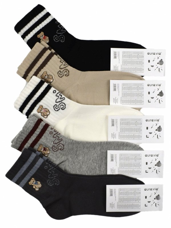 Pięć par skarpet damskich z bawełny – misie i napis „Smile” w uroczych wzorach. Doskonałe połączenie wygody i pozytywnej energii na każdy dzień tygodnia.