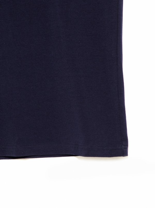 Wysokiej jakości t-shirt męski DIWARI wykonany z bawełny premium. Elastyczny, wygodny i idealny do noszenia na co dzień lub pod koszulę.