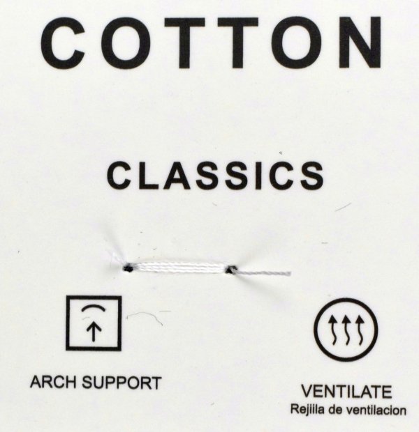 Komplet pięciu par męskich skarpetek Aura.via. Wysoka zawartość bawełny i dodatkowy ściągacz na śródstopiu gwarantują wygodę i stabilność. Idealne do obuwia sportowego i casualowego.