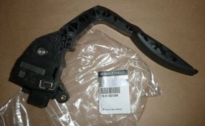 ORIGINAL Gaspedal Geber  Gaspedalstellung Renault  MEGANE III 1.5 DCI 180100293R 180100009R