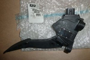ORIGINAL GASPEDALSENSOR Potentiometer CITROEN C1 PEUGEOT 107 , 1601ET