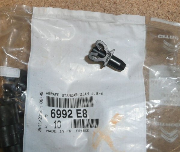 Neu Original 6992E8 