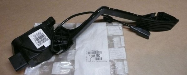 ORIGINAL Gaspedal mit Gebersensor Citroen C5 III C6 Peugeot 407  1601EK