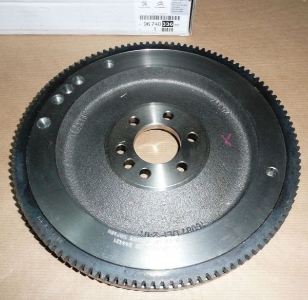 ORIGINAL Schwungrad  CITROEN C1 C3 C4 PEUGEOT  108 301 1.2   9674033680