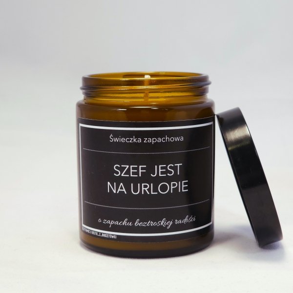 Szef jest na urlopie by Bestie