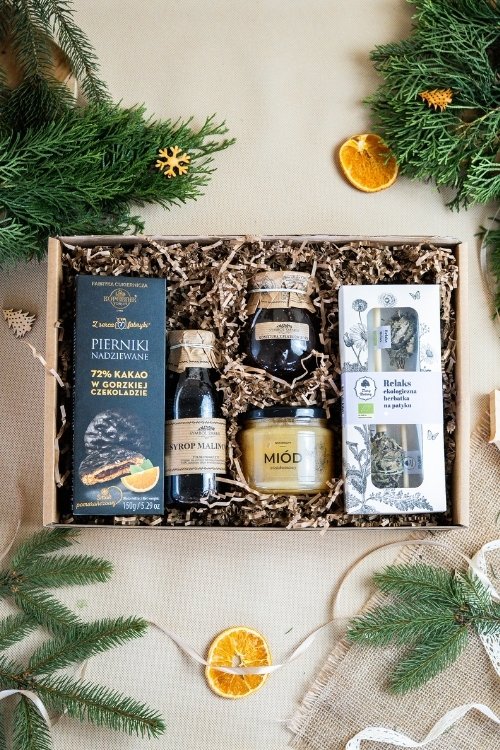 Zestaw prezentowy bezalkoholowy &quot;Las i róże&quot; wnętrze