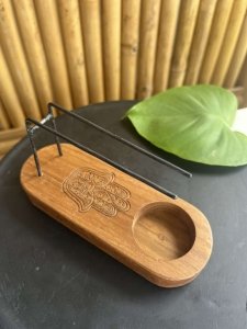 Drewniana podstawka pod Palo Santo (mała)  RĘKA FATIMY 