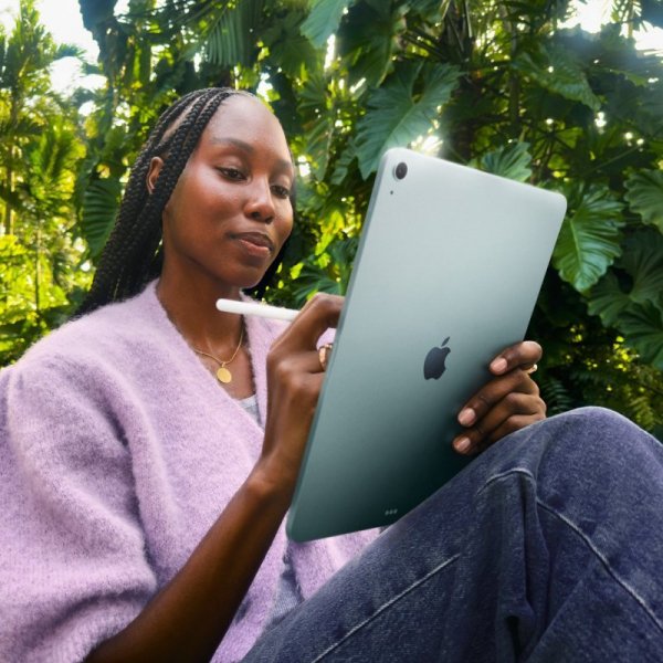 Apple iPad Air 5G Apple M TD-LTE & FDD-LTE 128 GB 27,9 cm (11&quot;) 8 GB Wi-Fi 6E (802.11ax) iPadOS 18 Szary