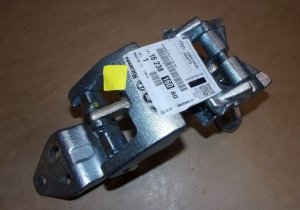 Original  Charnière de porte Citroën Jumper III, Peugeot Boxer III arrière bas gauche=droite/porte 270 degrés 2011|} ,  16931701