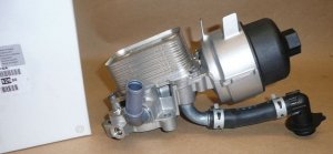 Radiateur d'huile moteur d'origine Citroën Peugeot C4 C5 C8 308 508 2.0 Hdi 9810152980, 9810152980