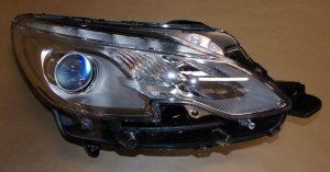 $ Original  Phare avant Peugeot 2008 droit ,  1685353480