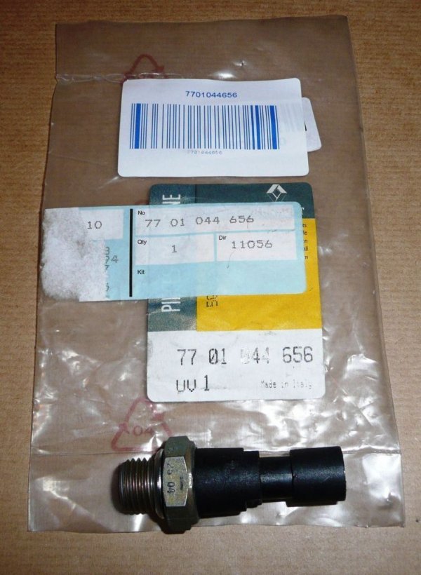 Original  Capteur de pression d'huile Renault Master I, II 3.0DCI Citroën Jumper II, III, Renault Mascott, Safrane 2.2/2.8/3.0HDI ,  7701044656