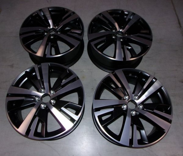 Jantes en alliage complètes Peugeot 3008, Peugeot 5008 18 pouces ensemble de 4 pièces.  ,  1622966480