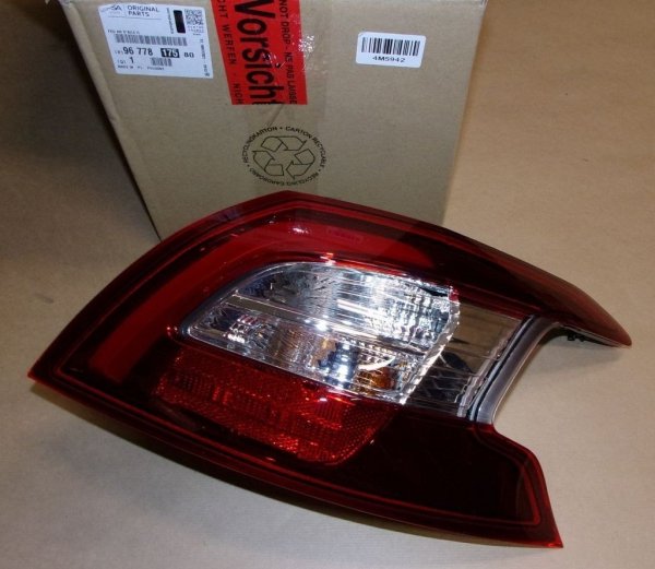 Original LAMPE FEU ARRIERE DROITE PEUGEOT 308 II 09.13-06.17 , 9677817580