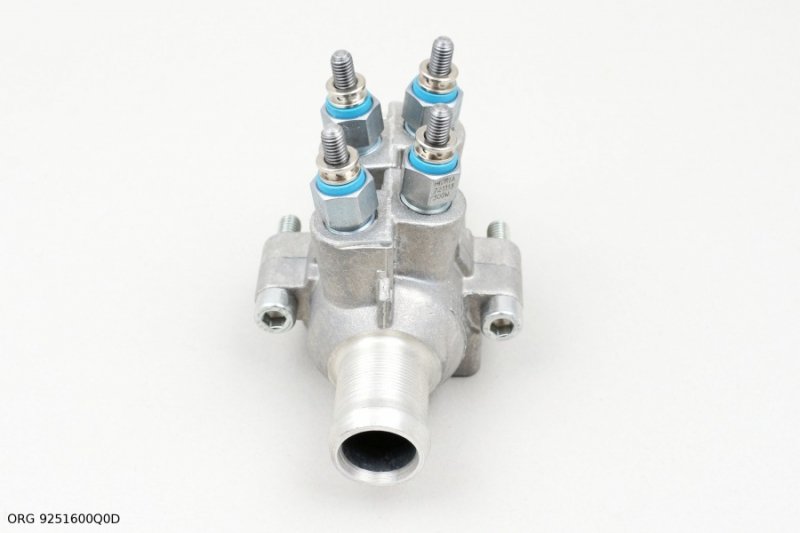 Chauffage de liquide de refroidissement d'origine Renault Master III, 8201136202, 9251600Q0D, 9251600Q0D