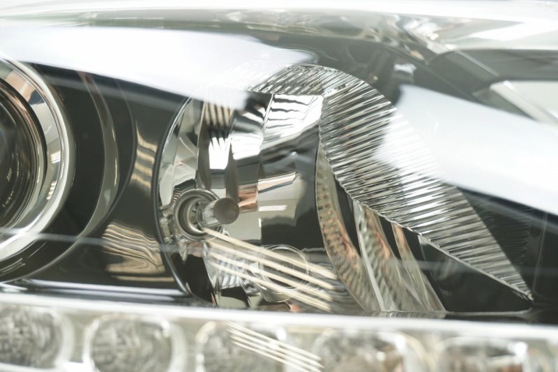 Phare avant droit d’origine Pour Renault Latitude , 260108160R