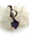 Sodalit - wisiorek miedziany 1.9x1 cm na łańcuszku, waga 3.9 grama, znak Strzelca, Raka i Panny